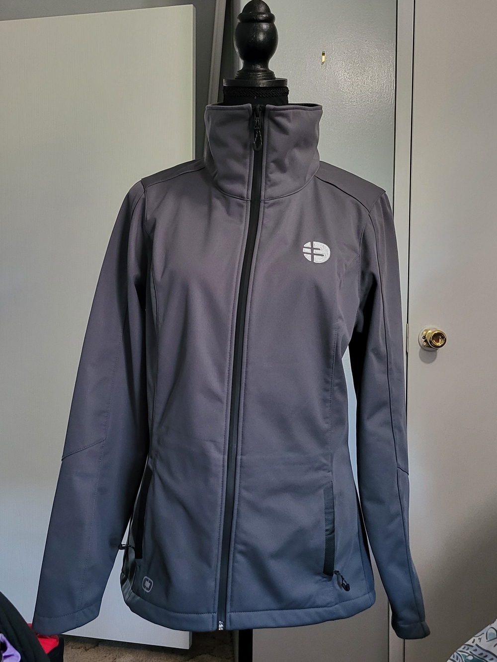 Women's Gray Soft-Shell Jacket - Performance Fit